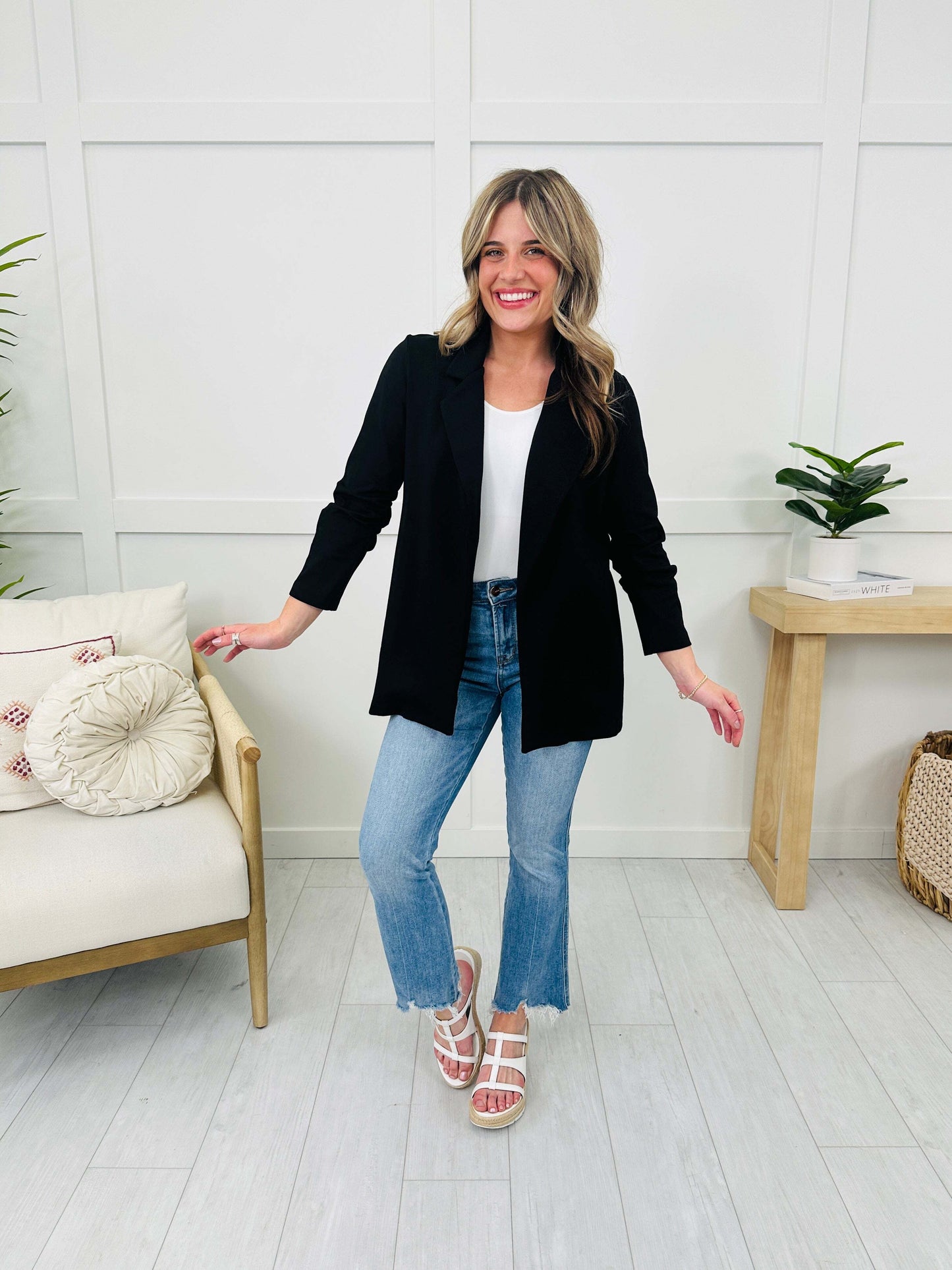 🔥2025 Hot Sale🔥 Boss Lady Magic Blazer- Multiple Colors!