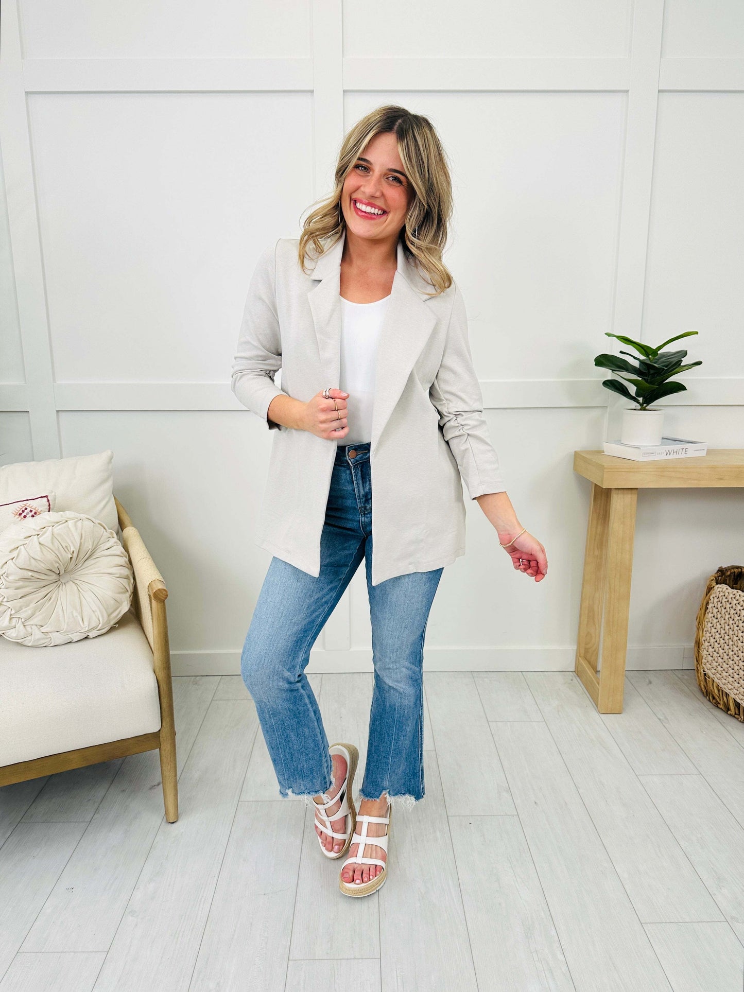 🔥2025 Hot Sale🔥 Boss Lady Magic Blazer- Multiple Colors!